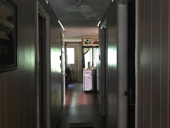 5th image of 169 Shelter Cove Ln