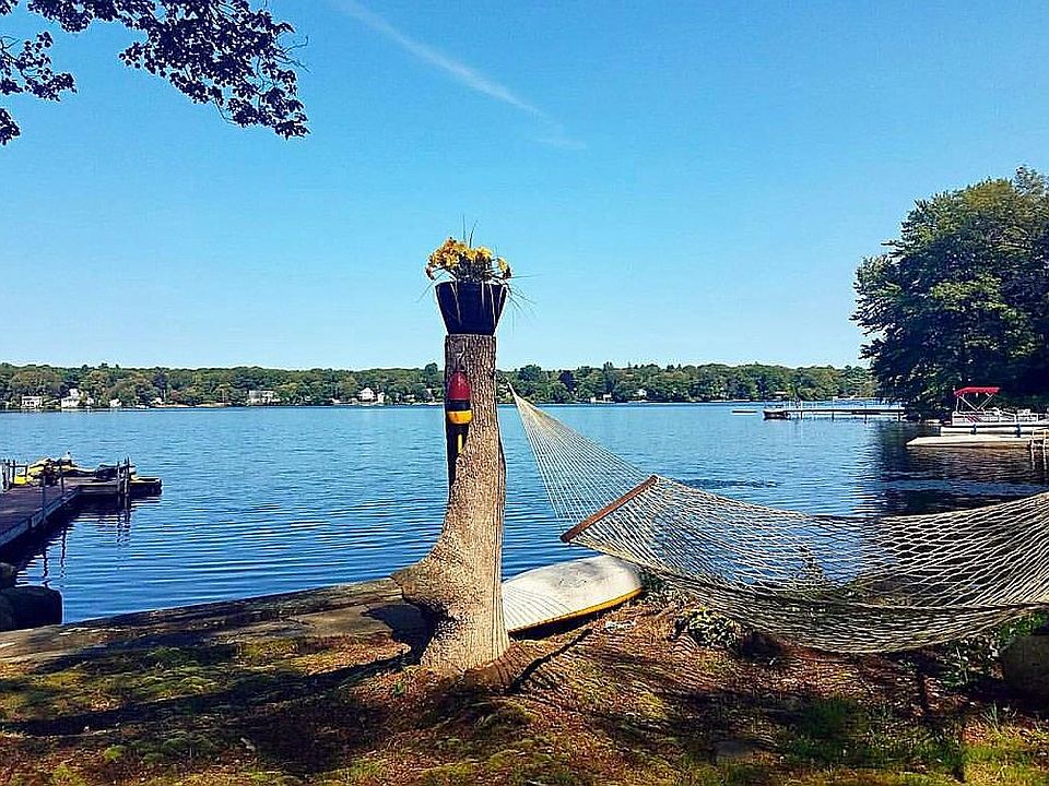 1st image of 75 Shore Dr