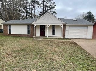 3955 Stillwood Dr, Memphis, TN 38128