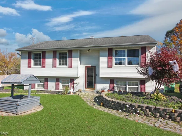 4676 Knickerbocker Cir, Ashtabula, OH 44004