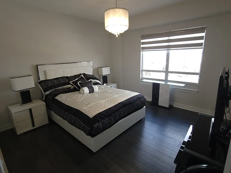 9245 Jane St #711 — Photo 8