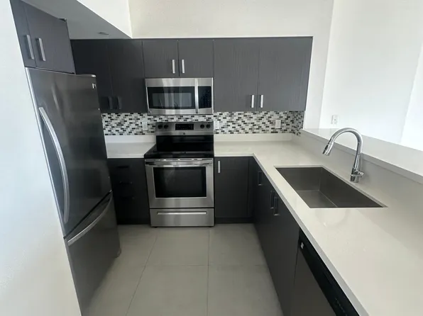 730 NW 2nd St #713, Miami, FL 33128