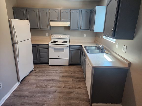 4th image of 112 Arrowhead Dr Unit 3