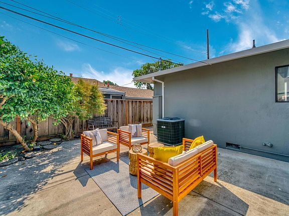 5th image of 2117 Monterey Ave