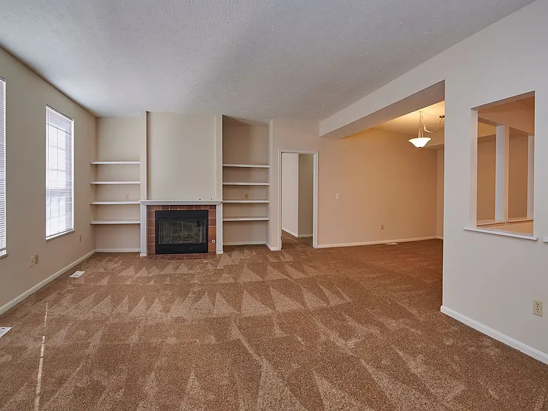 Grand Bay Apartments and Townhomes — Photo 61