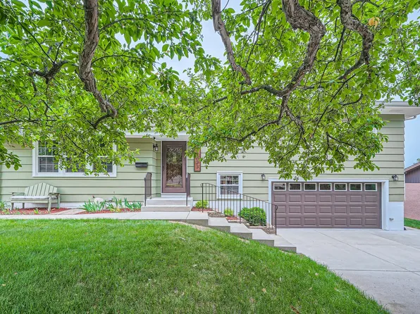 3633 Ensign Ave N, New Hope, MN 55427