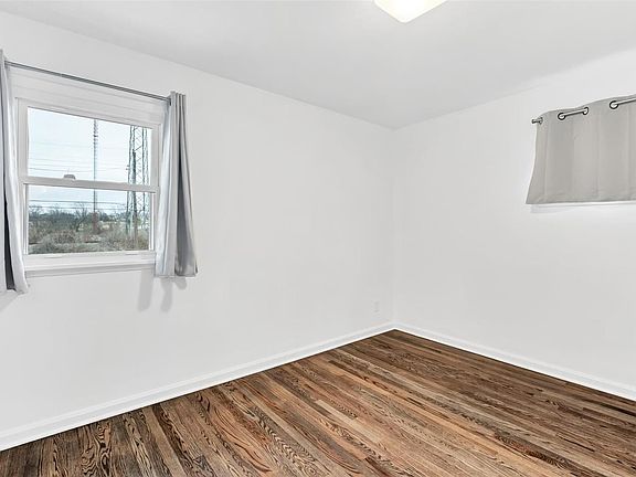 4th image of 7944 Birkenhead Dr