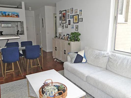 Rented by Boulevard Residentials | media 10