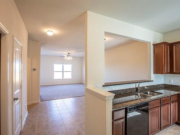 3rd image of 217 Elm Patch Dr