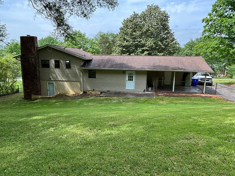 612 Hardwicke Dr — Photo 2