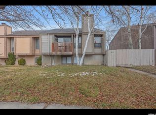 2472 W Hardrock Dr, Taylorsville, UT 84129