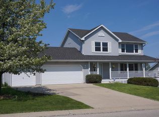 3724 Grays Ln, Racine, WI 53406