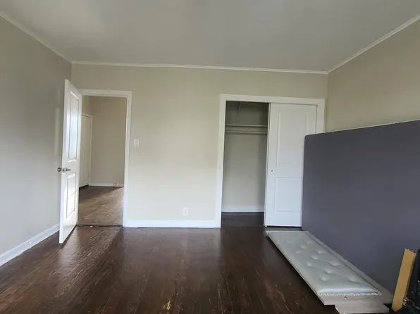 166 Armstrong Avenue image 11 of 18