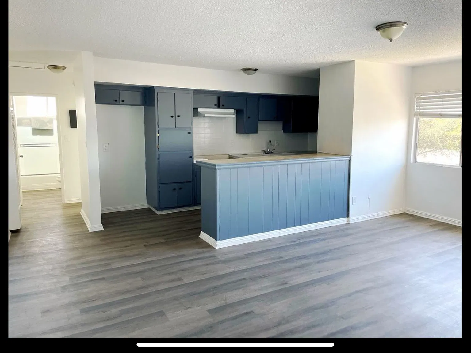 4240 S Figueroa St — Photo 1