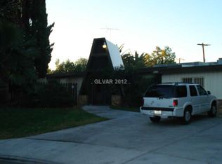 1705 Parkchester Dr, Las Vegas, NV 89108