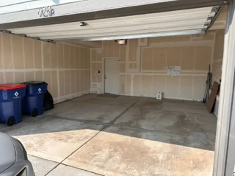 628 Discovery Pkwy — Photo 27