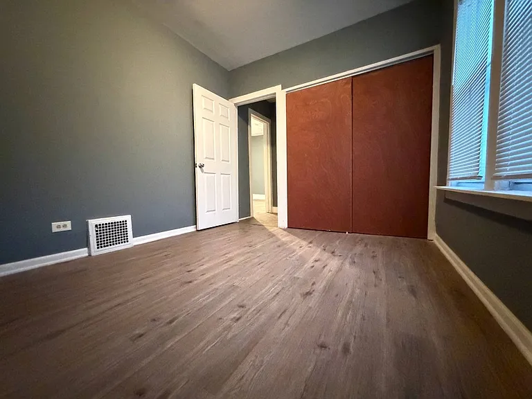 1309 W 110th Pl — Photo 8