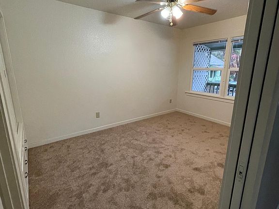 4th image of 173 Pine St