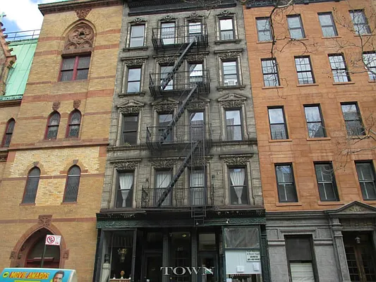 Rented by Town Residential | media 23