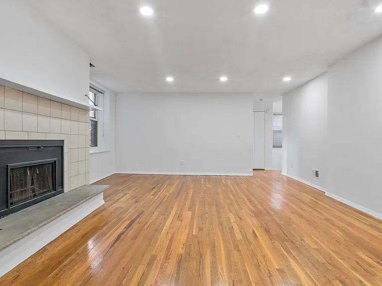 109 Grand Ave #1A — Photo 3