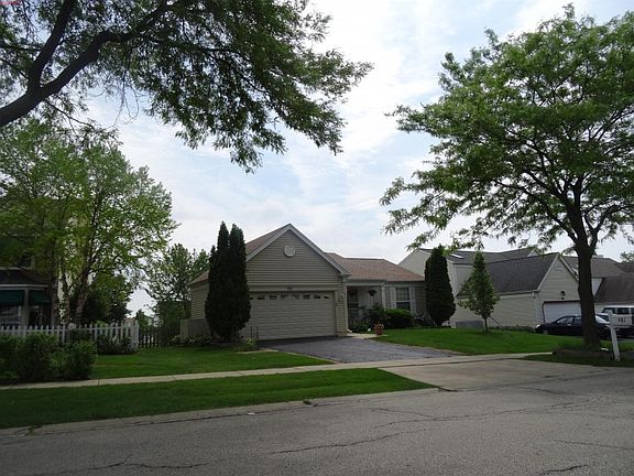 2nd image of 981 Annandale Dr