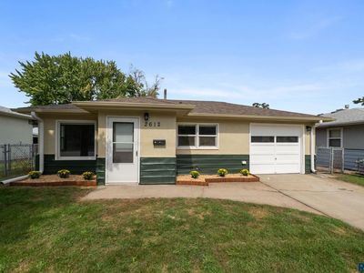 2612 E 12th St, Sioux Falls, SD, 57103