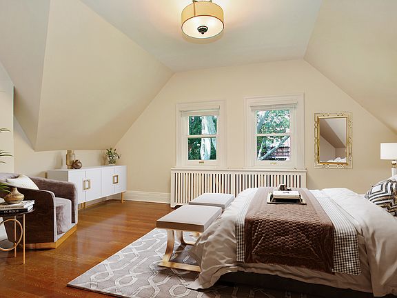 5th image of 417 W 20th St #2