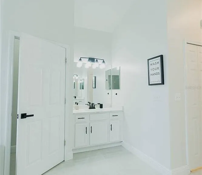 1014 Corvina Dr — Photo 15