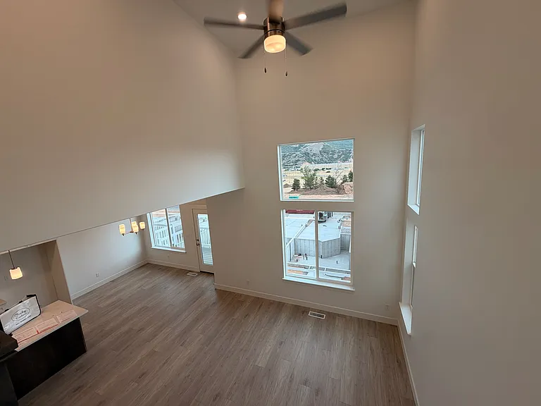 S Acacia Dr — Photo 10