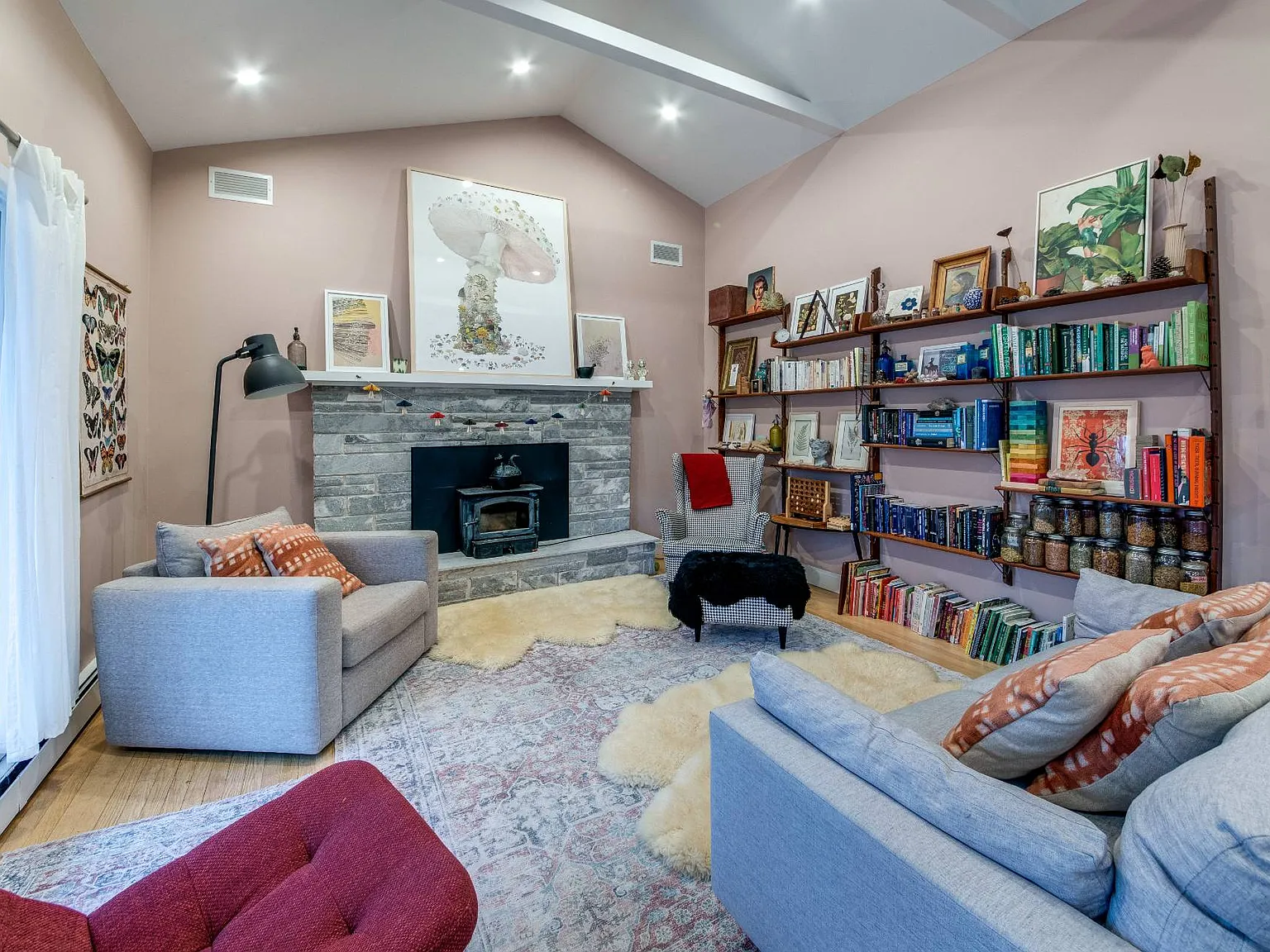 Hip mid century modern ranch — Photo 3