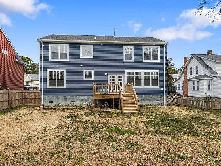 710 Beach Rd — Photo 34