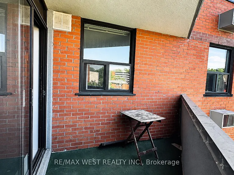 23 Main St #406 — Photo 14