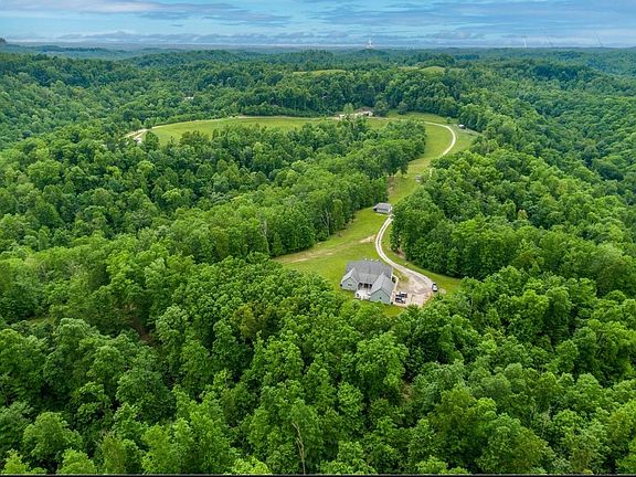 2nd image of 355 Peaceful Garden Cemetery Rd
