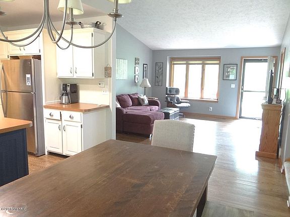5th image of 3538 Sharon Ln