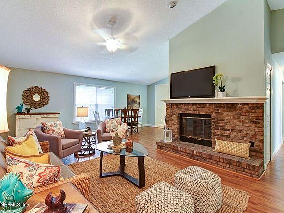 4th image of 8821 Falcon Trace Dr N