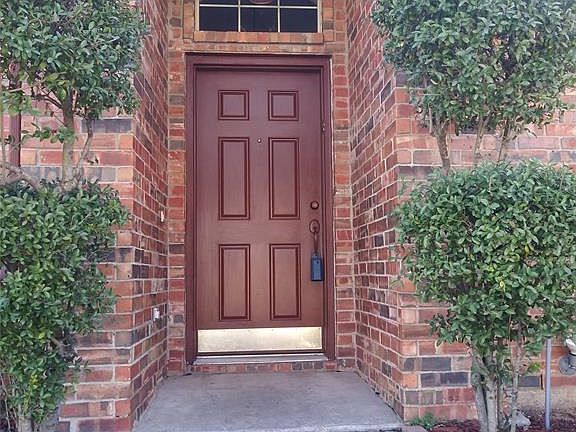 4th image of 608 Joy Ln