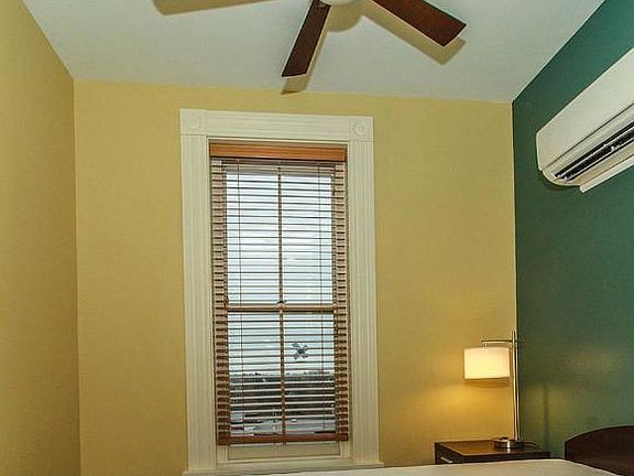 5th image of 102 E Main St APT 305