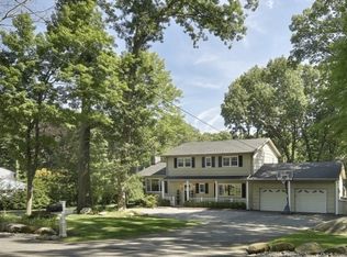 150 Kakeout Rd, Kinnelon, NJ 07405