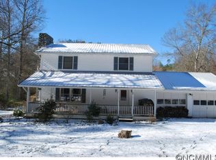 15 Mid Court Dr, Asheville, NC 28804