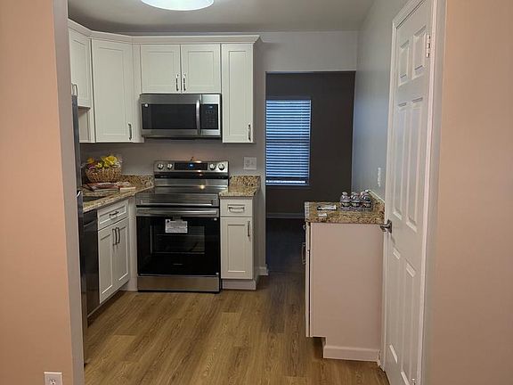 4th image of 6745 Milltown Ct