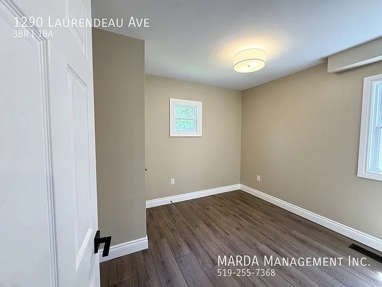 1290 Laurendeau Ave — Photo 17