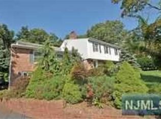 65 Heights Rd, Wayne, NJ 07470