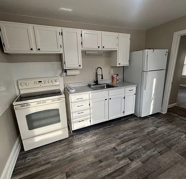 207 W Main St #2 — Photo 1
