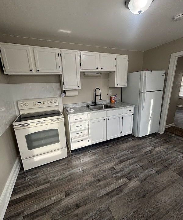 1st image of 207 W Main St #2
