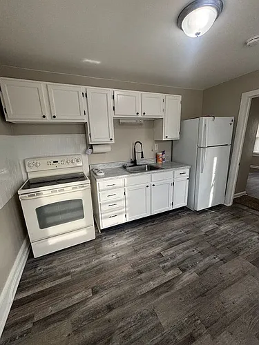 207 W Main St #2 Photo 1