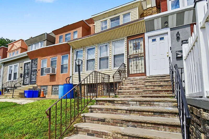 3 bed, 1.0 bath, 1200 sqft, $1,500 — Photo 2