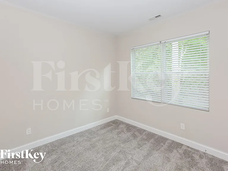 6816 Rio Grande Ln — Photo 10