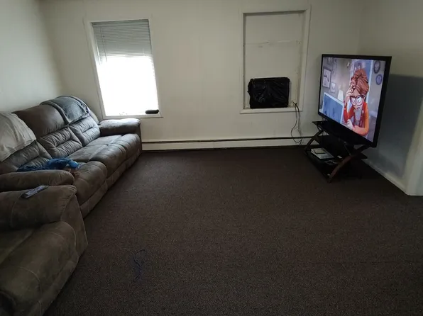 115 S Rum River Dr APT 27, Princeton, MN 55371