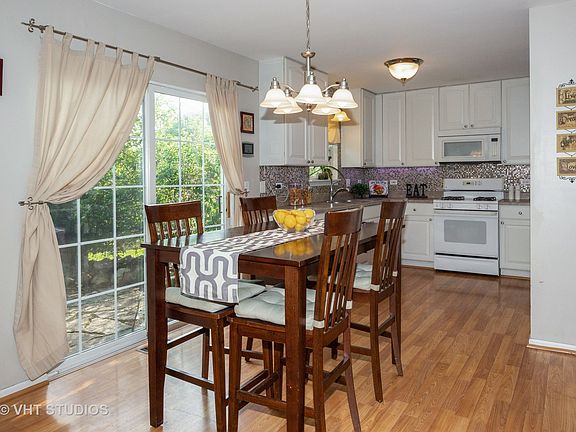 5th image of 1710 Manor Oaks Dr