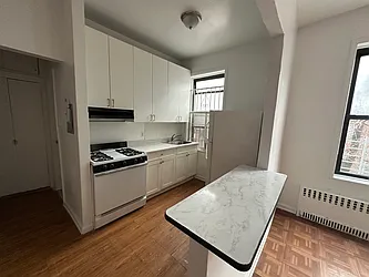 37-01 31st Avenue, #2R